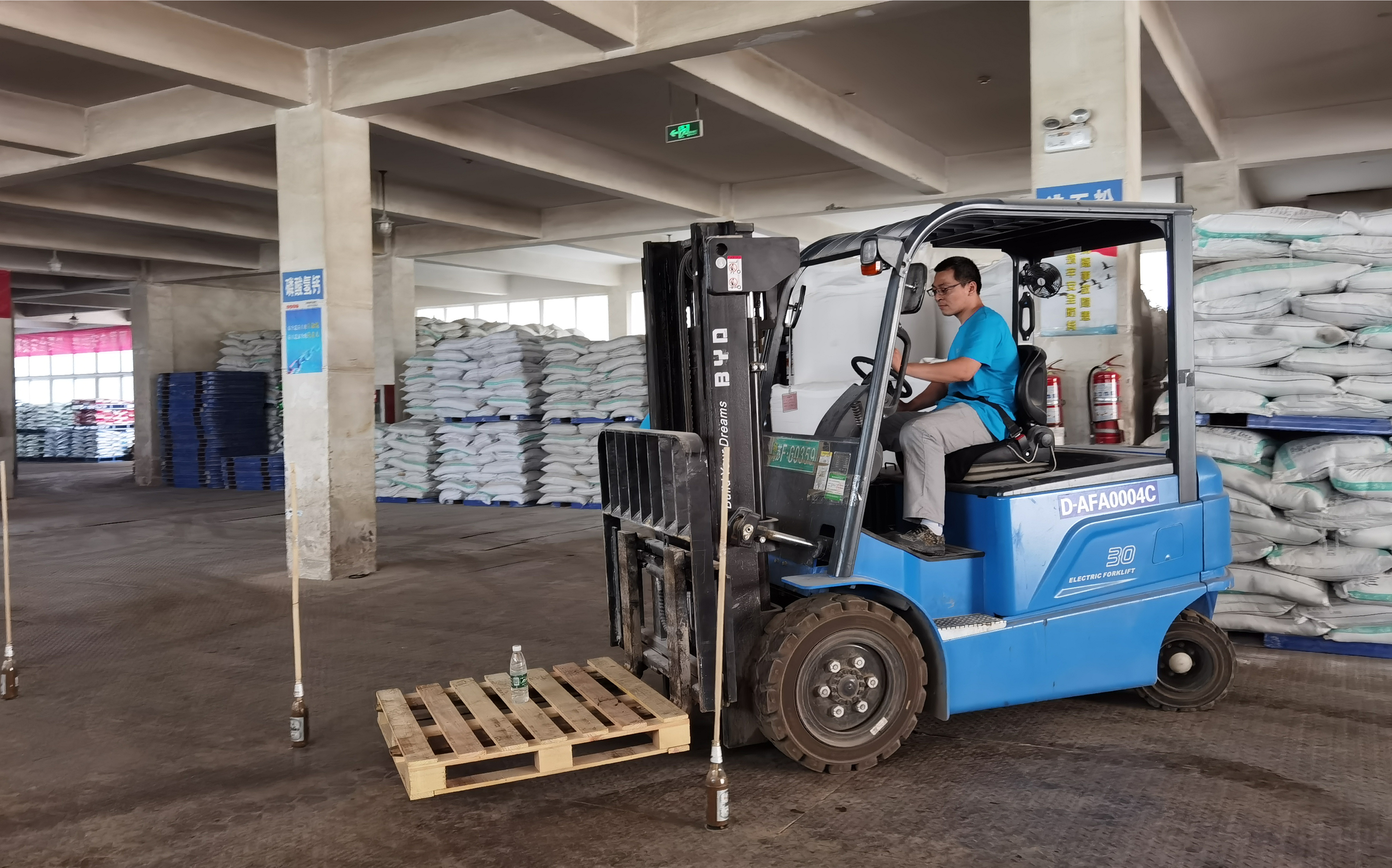 图片5.jpg 图片5.jpg