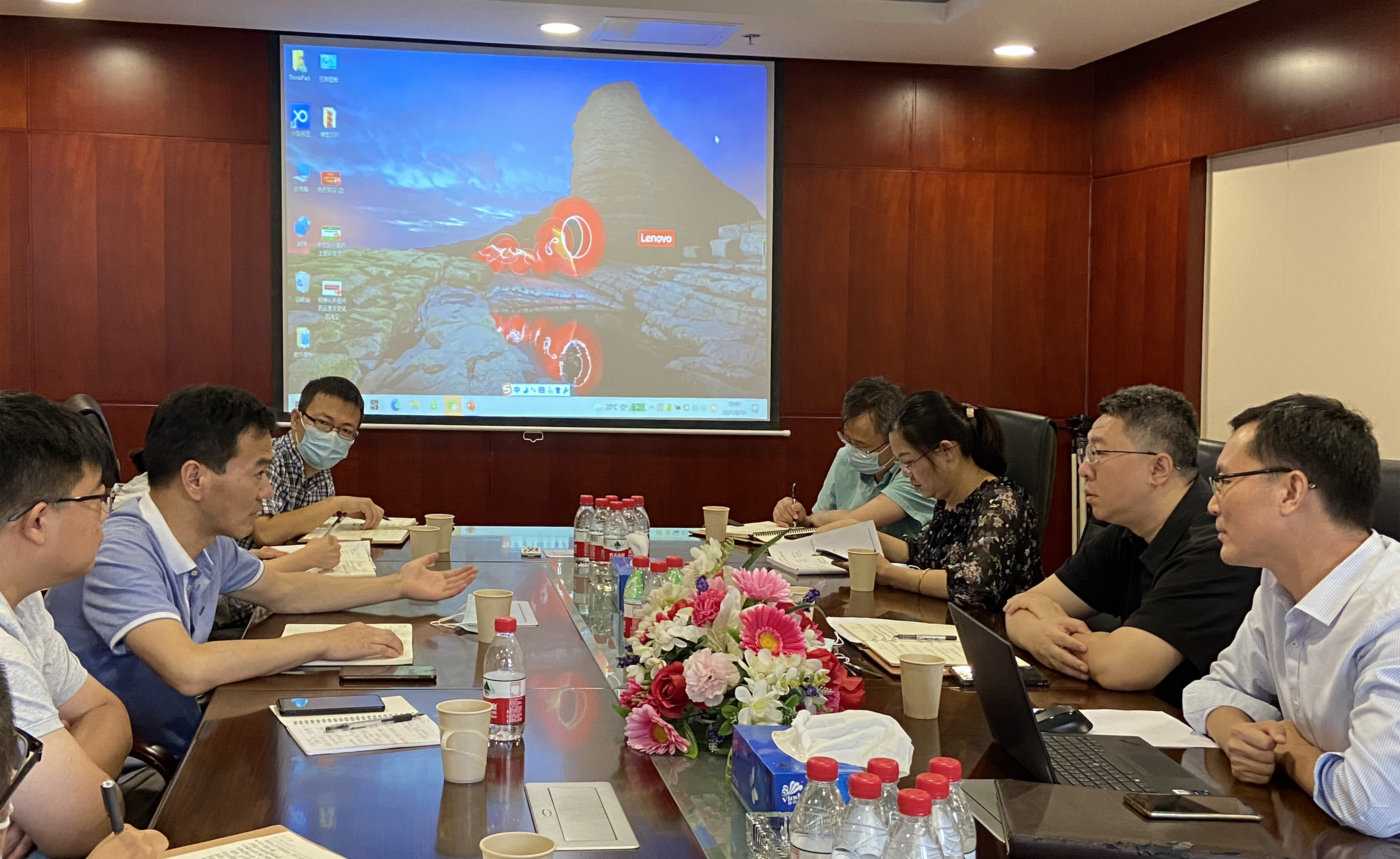 交流会现场.jpg 交流会现场.jpg